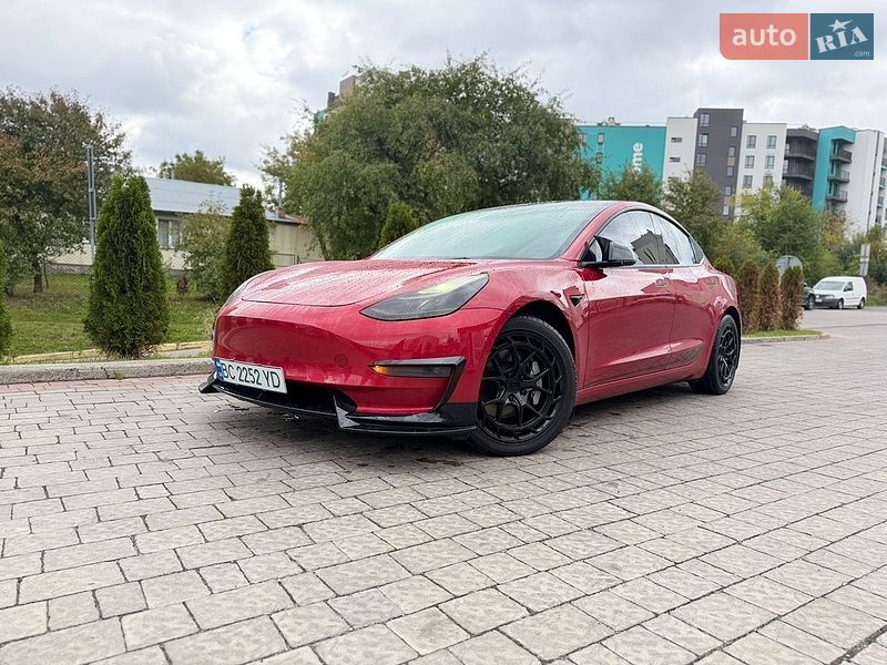 Tesla Model 3 2022