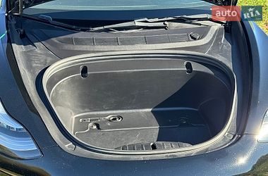 Седан Tesla Model 3 2020 в Виннице