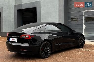 Седан Tesla Model 3 2022 в Києві