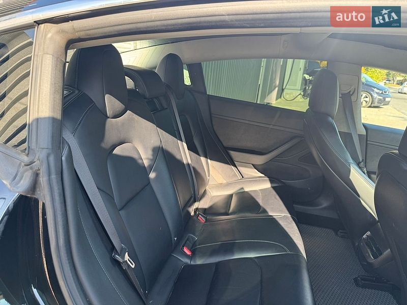 Седан Tesla Model 3 2018 в Харькове