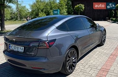 Седан Tesla Model 3 2023 в Золочеві