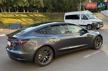 Седан Tesla Model 3 2021 в Одесі