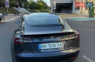 Седан Tesla Model 3 2021 в Одесі