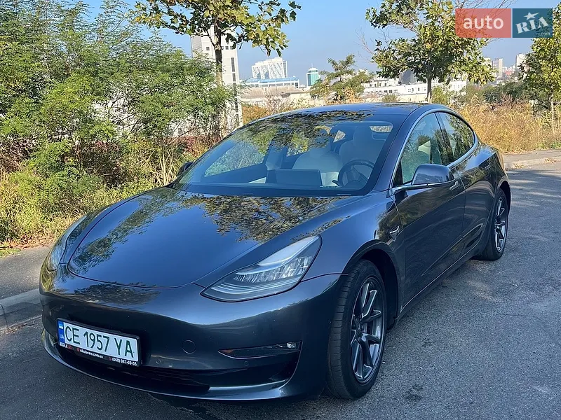 Tesla Model 3 2018