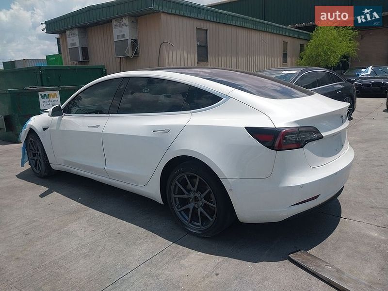 Tesla Model 3 2018 Tesla Model 3 2018