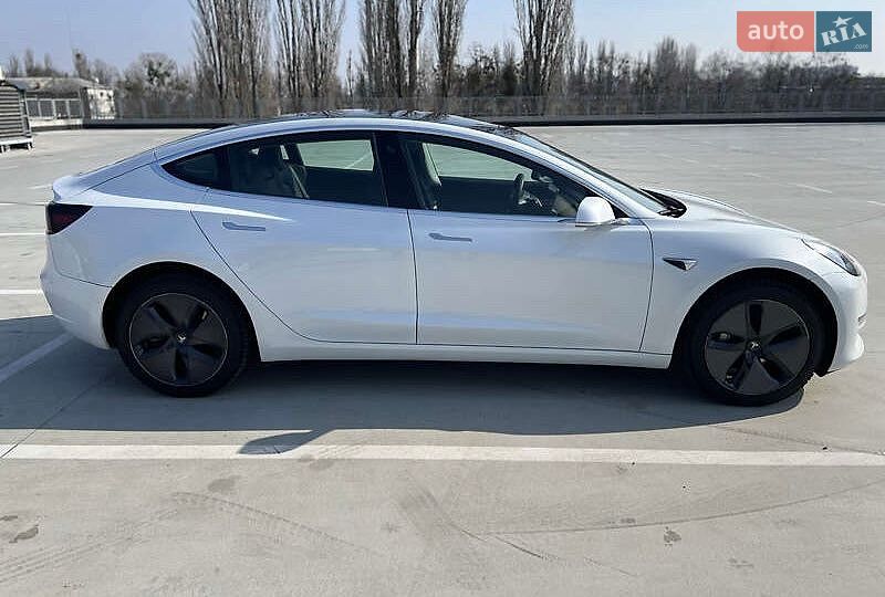 Tesla Model 3 2020 Tesla Model 3 2020