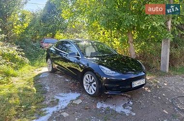Седан Tesla Model 3 2019 в Львові