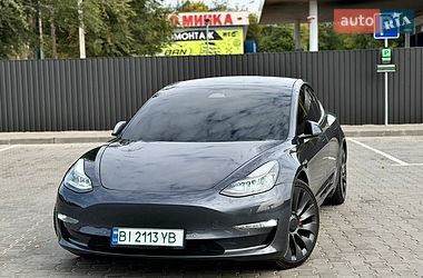 Седан Tesla Model 3 2022 в Кривому Розі