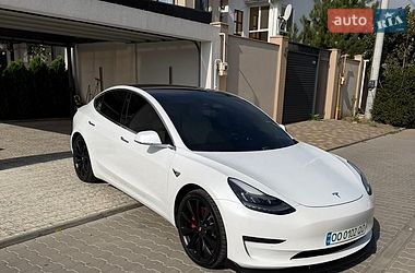 Седан Tesla Model 3 2019 в Одессе