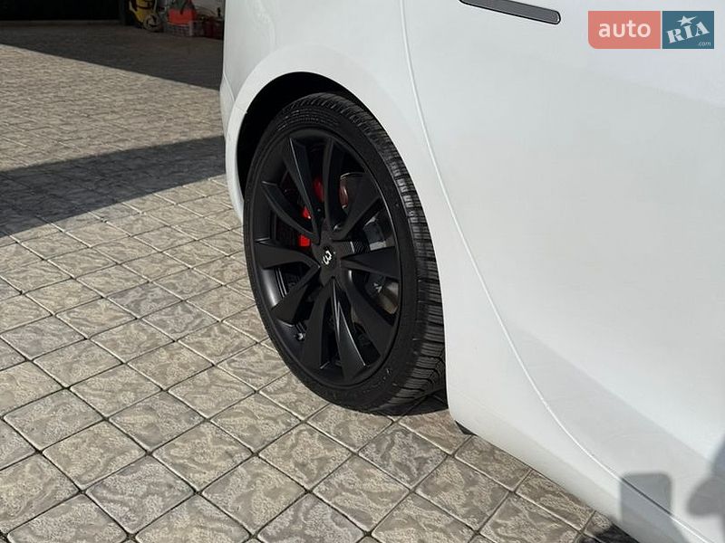 Седан Tesla Model 3 2019 в Одесі