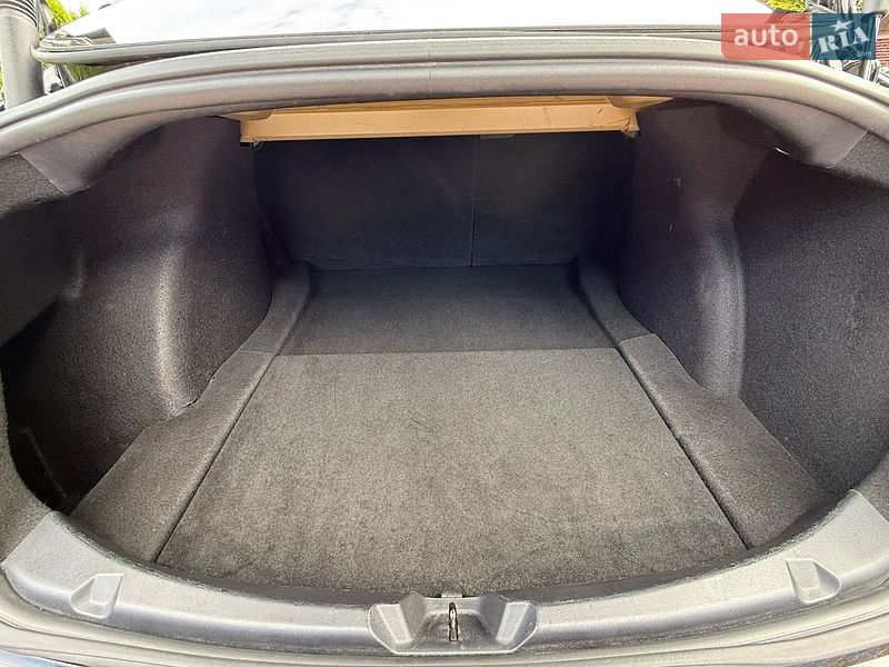 Седан Tesla Model 3 2021 в Чернівцях
