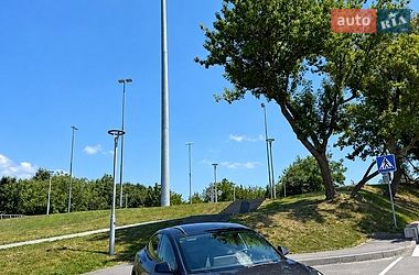 Седан Tesla Model 3 2022 в Виннице