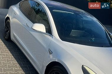 Седан Tesla Model 3 2018 в Луцьку