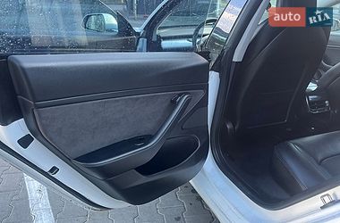 Седан Tesla Model 3 2018 в Луцьку