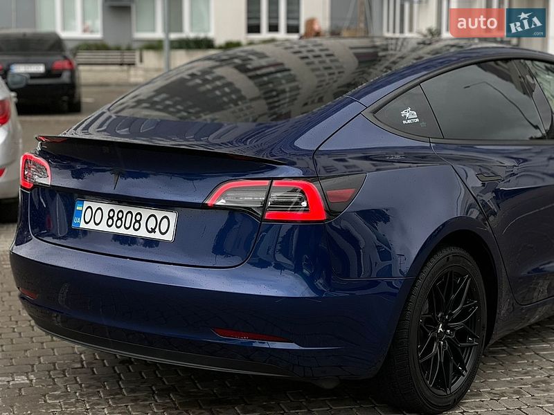 Седан Tesla Model 3 2022 в Одесі
