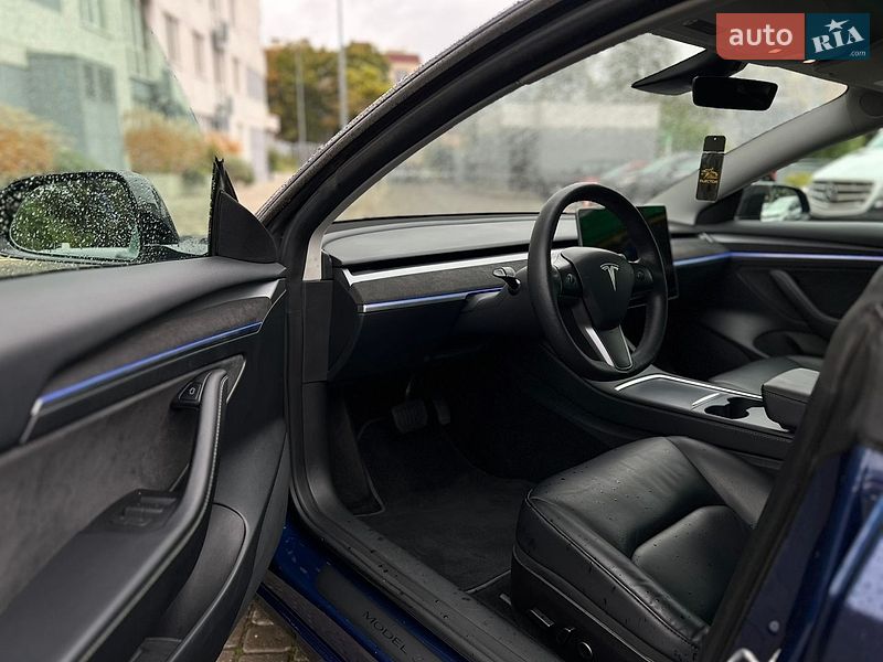 Седан Tesla Model 3 2022 в Одесі
