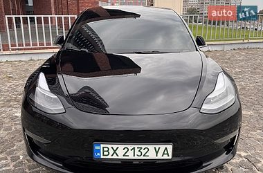 Седан Tesla Model 3 2019 в Лубнах