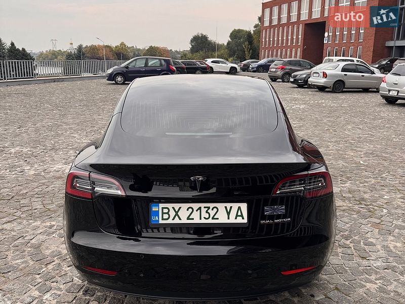 Седан Tesla Model 3 2019 в Лубнах