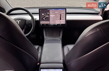 Седан Tesla Model 3 2019 в Лубнах