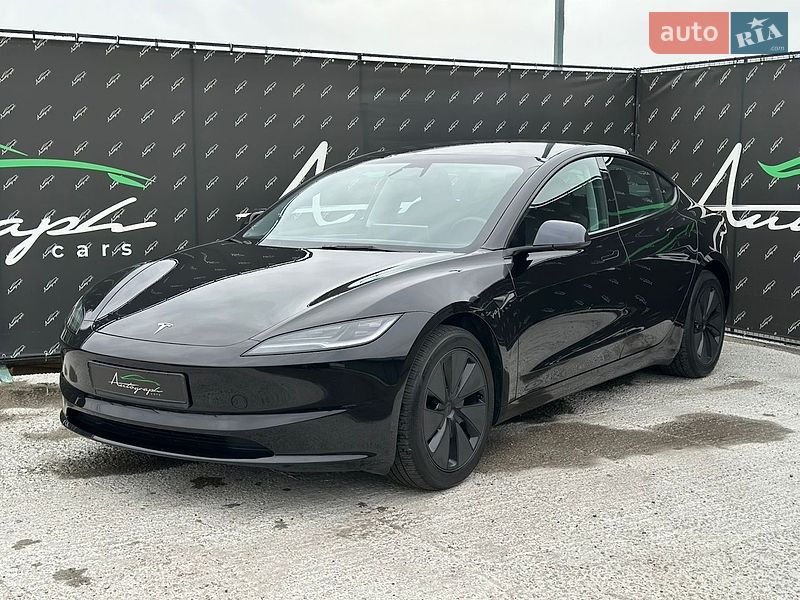 Tesla Model 3 2025