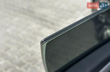 Седан Tesla Model 3 2025 в Львове