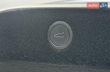 Седан Tesla Model 3 2025 в Львові