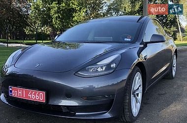 Седан Tesla Model 3 2022 в Івано-Франківську