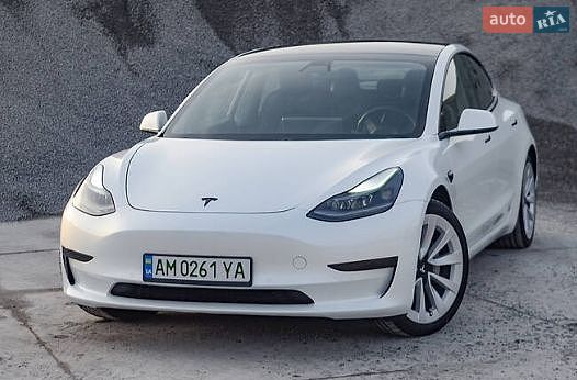 Седан Tesla Model 3 2021 в Києві