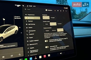 Седан Tesla Model 3 2021 в Луцке