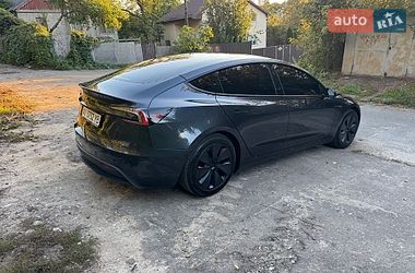 Седан Tesla Model 3 2024 в Киеве