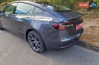 Седан Tesla Model 3 2022 в Киеве