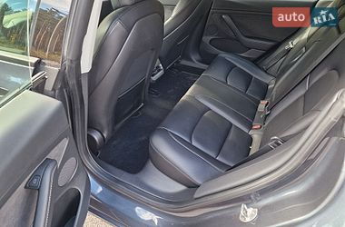 Седан Tesla Model 3 2022 в Киеве