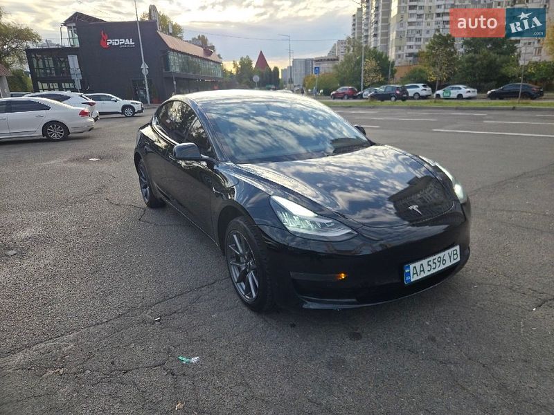 Седан Tesla Model 3 2021 в Киеве фото 2 Седан Tesla Model 3 2021 в Киеве