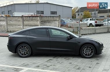 Седан Tesla Model 3 2020 в Ивано-Франковске