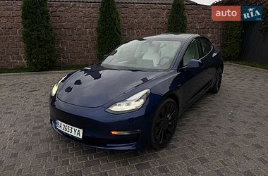 Седан Tesla Model 3 2023 в Кропивницькому