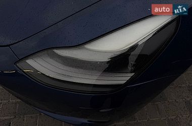 Седан Tesla Model 3 2023 в Кропивницком