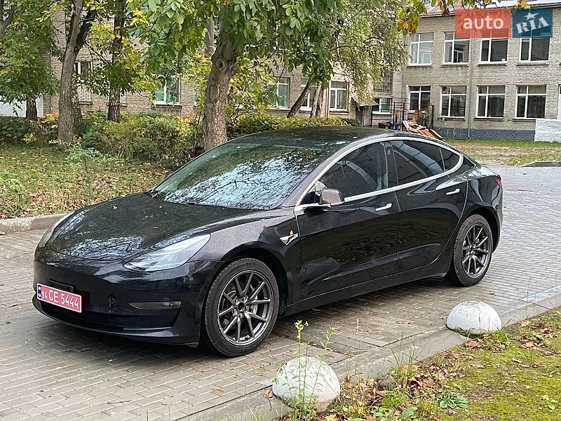 Седан Tesla Model 3 2019 в Новояворівську фото 2 Седан Tesla Model 3 2019 в Новояворівську