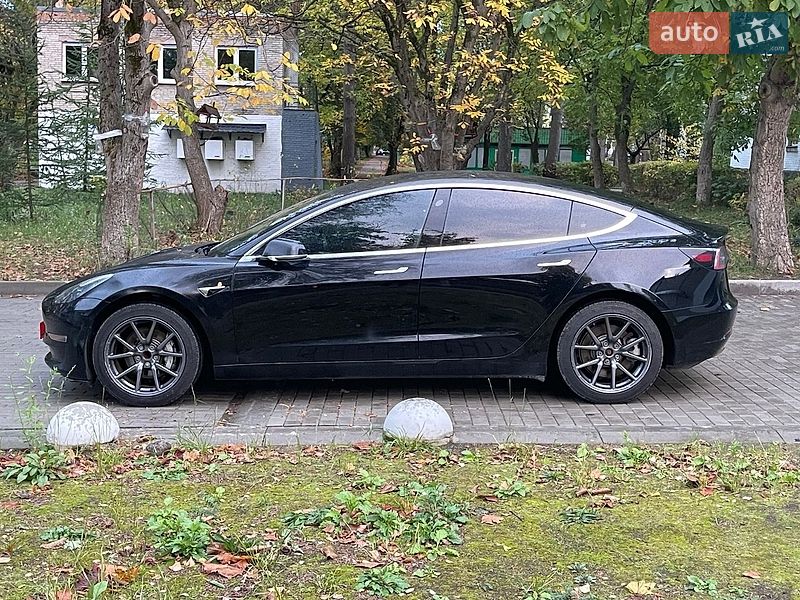 Седан Tesla Model 3 2019 в Новояворівську фото 4 Седан Tesla Model 3 2019 в Новояворівську