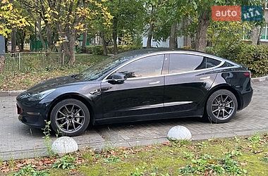 Седан Tesla Model 3 2019 в Новояворівську фото 3 Седан Tesla Model 3 2019 в Новояворівську