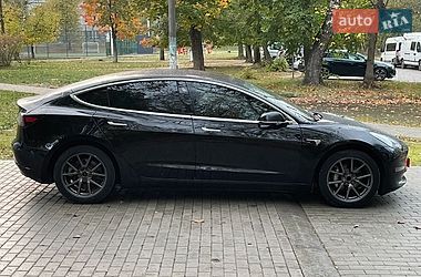 Седан Tesla Model 3 2019 в Новояворівську фото 11 Седан Tesla Model 3 2019 в Новояворівську