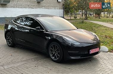 Седан Tesla Model 3 2019 в Новояворівську фото 12 Седан Tesla Model 3 2019 в Новояворівську