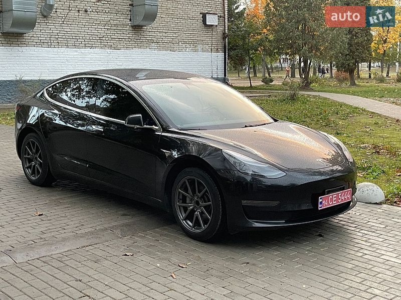Седан Tesla Model 3 2019 в Новояворівську фото 12 Седан Tesla Model 3 2019 в Новояворівську