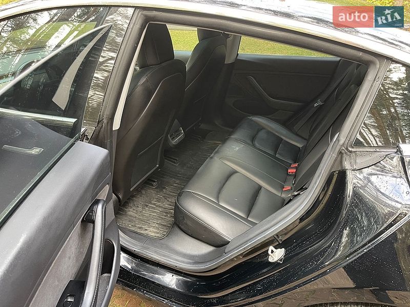 Седан Tesla Model 3 2019 в Новояворівську фото 17 Седан Tesla Model 3 2019 в Новояворівську