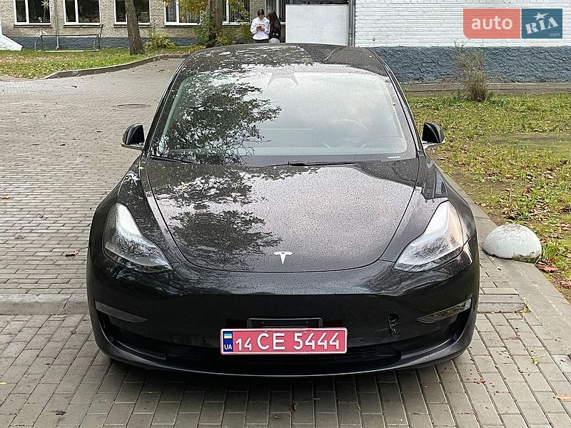 Седан Tesla Model 3 2019 в Новояворівську фото 14 Седан Tesla Model 3 2019 в Новояворівську