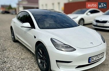 Седан Tesla Model 3 2021 в Житомирі