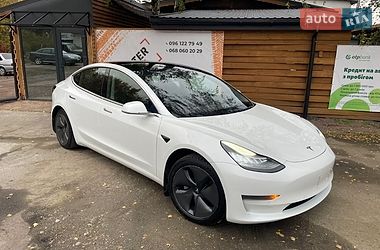 tesla model-3 2020 в Здолбунів від про продавця Сергій tesla model-3 2020 в Здолбунів від професійного продавця Сергій