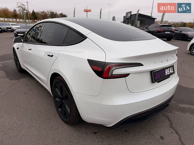Седан Tesla Model 3 2025 в Кривому Розі фото 33 Седан Tesla Model 3 2025 в Кривому Розі