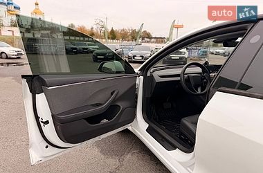 Седан Tesla Model 3 2025 в Кривому Розі фото 39 Седан Tesla Model 3 2025 в Кривому Розі