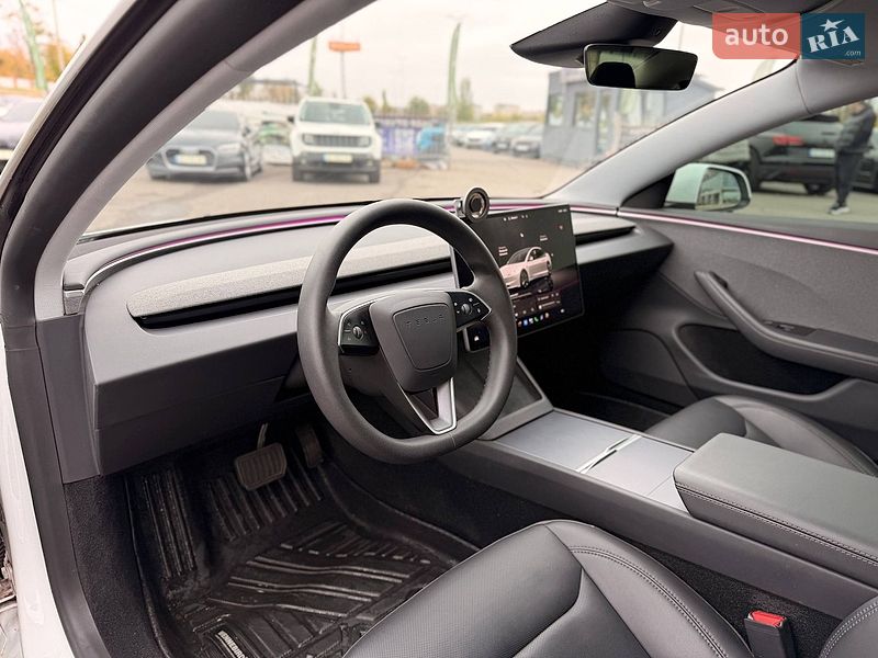 Седан Tesla Model 3 2025 в Кривому Розі фото 49 Седан Tesla Model 3 2025 в Кривому Розі