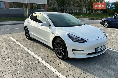 Седан Tesla Model 3 2019 в Бродах